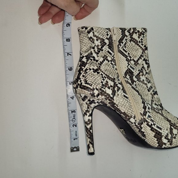 Thalia Sodi Shoe Womens Size US 7.5 Rylie Pump Bootie Snakeskin Stiletto Heel - Picture 12 of 14